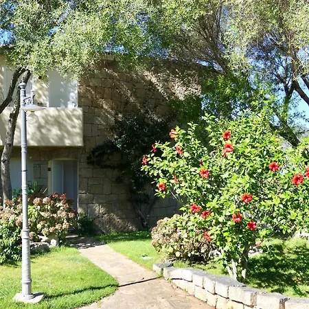 Ξενοδοχείο με διαμερίσματα In With Swimming Pool In