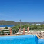 Aparthotel In With Swimming Pool In 3*