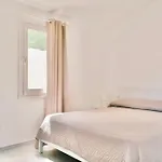公寓式酒店 In With Swimming Pool In