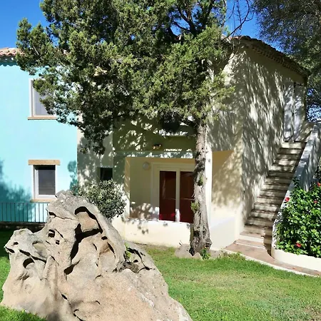 In With Swimming Pool In Aparthotel Porto Rotondo