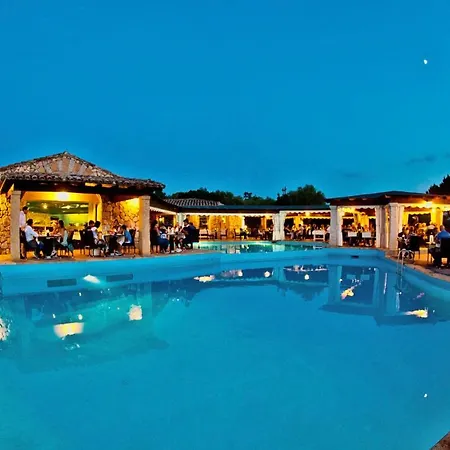 In With Swimming Pool In Aparthotel Porto Rotondo