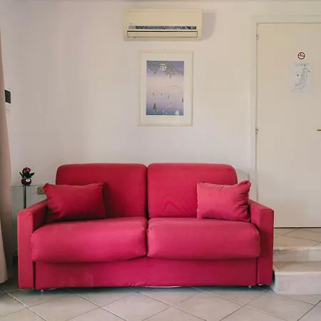 Ξενοδοχείο με διαμερίσματα In With Swimming Pool In