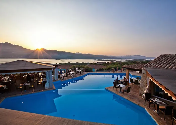 Aparthotel In With Swimming Pool In 3*