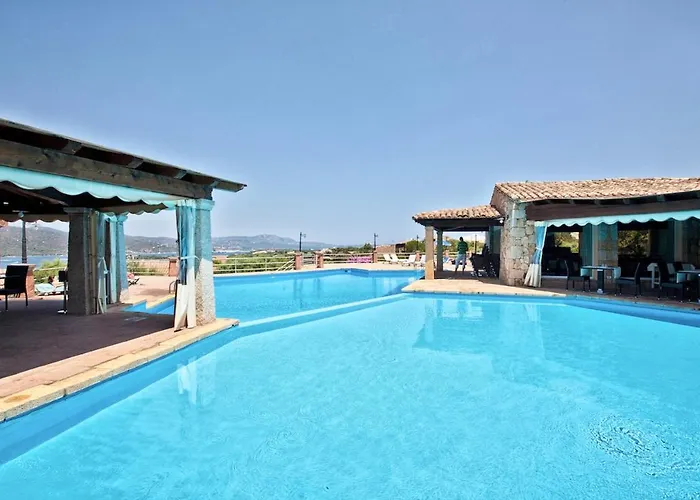 In With Swimming Pool In Porto Rotondo